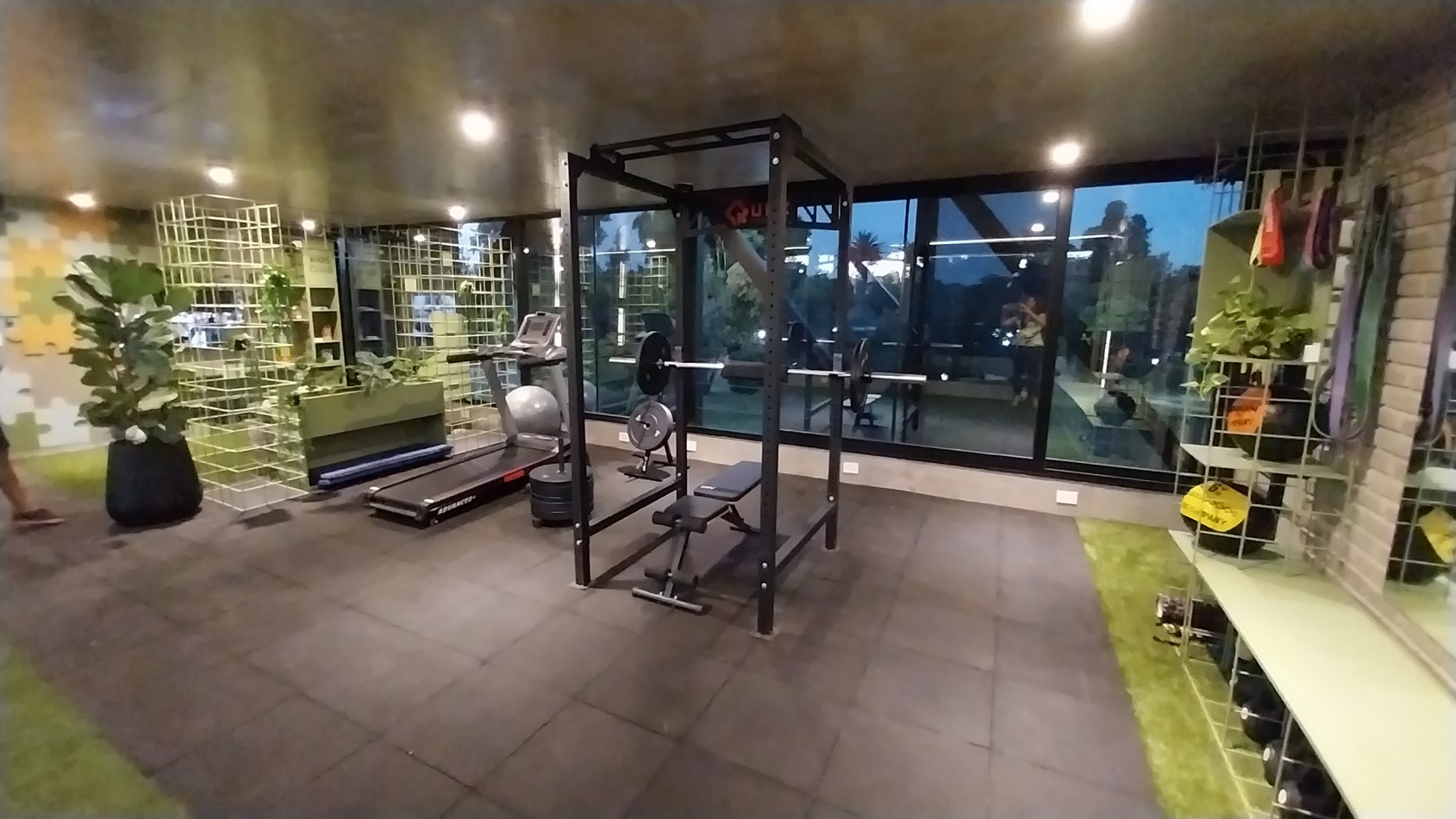 FISHERTON ESTRENAR VENTA CASA CUATRO DORMITORIOS CON PILETA Y PARRILLERO AMENITIES