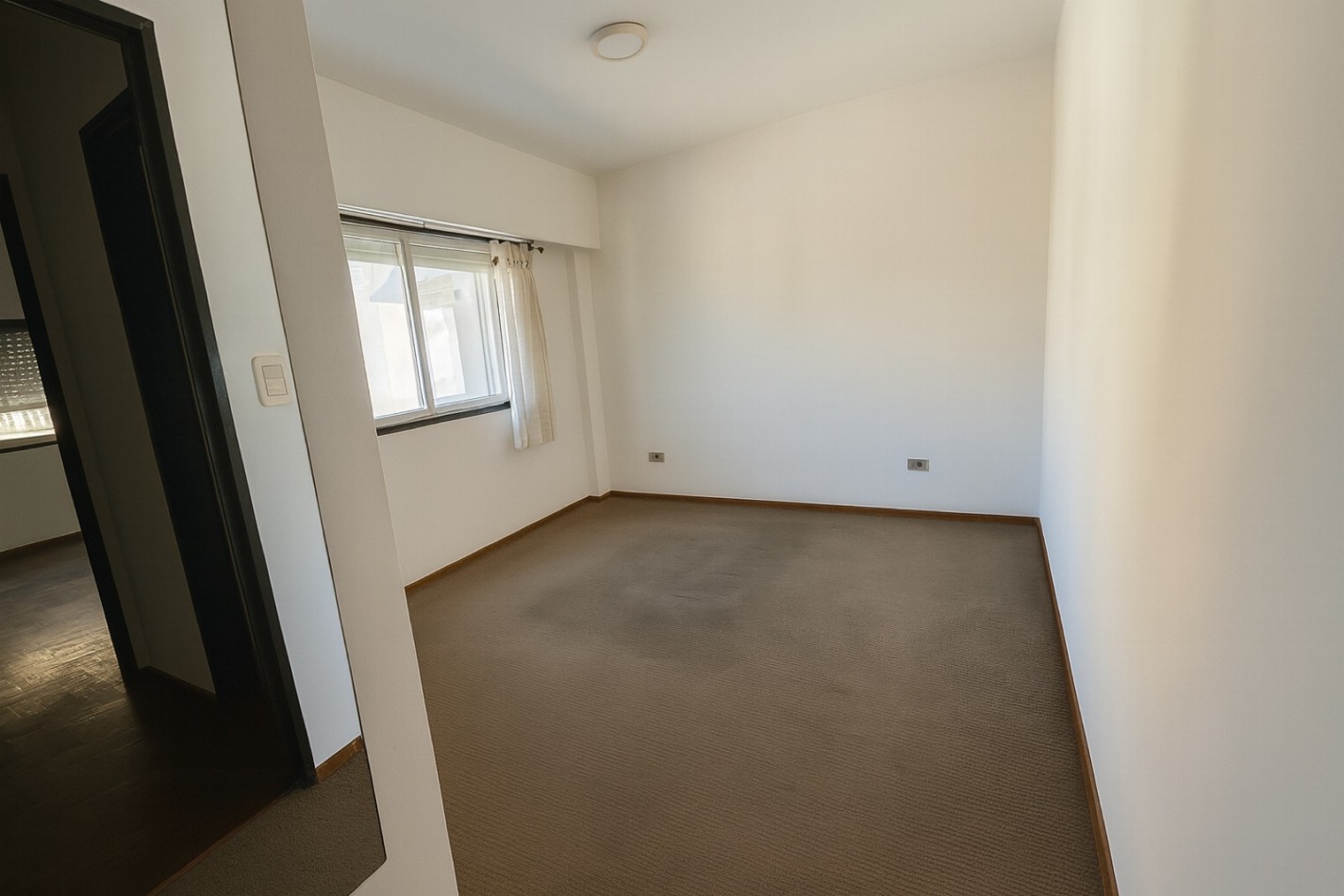 BARRIO MARTIN VENTA DEPARTAMENTO UN DORMITORIO MONTEVIDEO ENTRE BUENOS AIRES Y JUAN MANUEL DE ROSAS