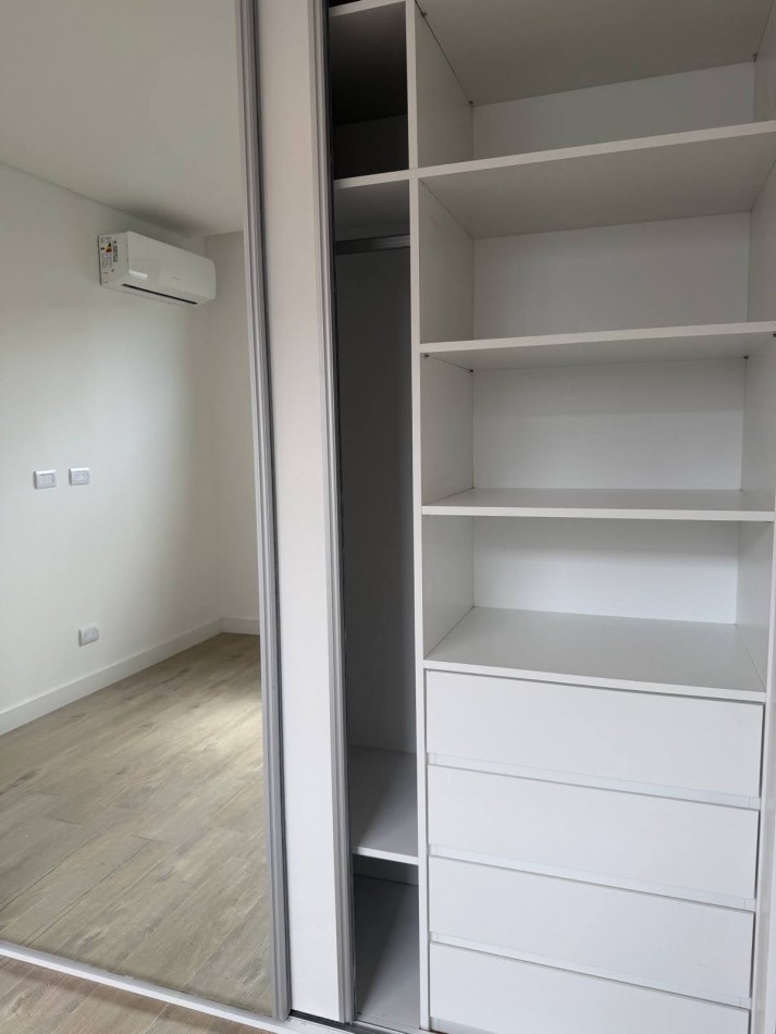 FISHERTON VENTA CASA TRES DORMITORIOS LOS PASOS DEL JOCKEY 4 BARRIO PRIVADO ENTREGA 50% SALDO 48 CUOTAS