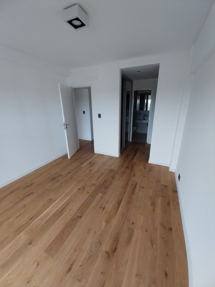 VENTA  DEPARTAMENTO DOS DORMITORIOS SEMIPISO VISTA PARCIAL AL RIO ESTRENAR FINANCIACION