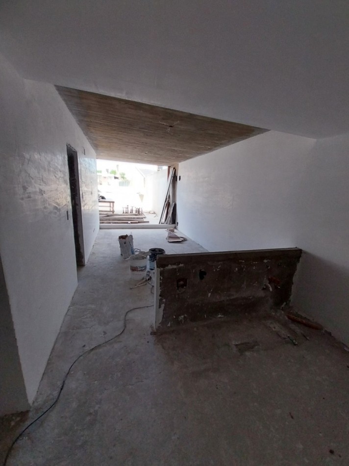  ABASTO VENTA DEPARTAMENTO DOS DORMITORIOS TERRAZA PRIVADA  ITUZAINGO Y ROCA 