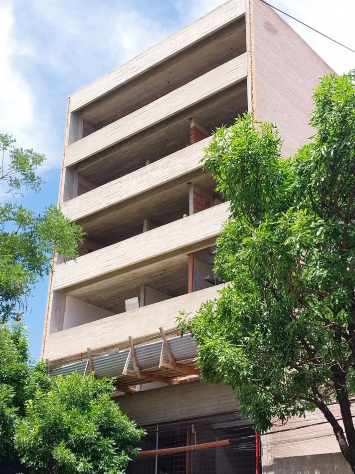  ABASTO VENTA DEPARTAMENTO DOS DORMITORIOS TERRAZA PRIVADA  ITUZAINGO Y ROCA 