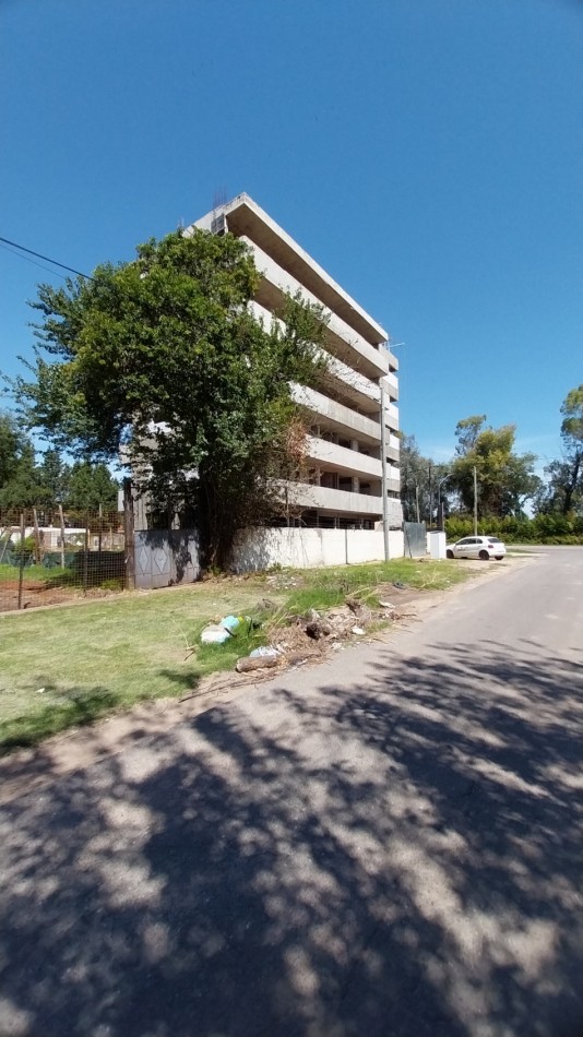 UTIMA UNIDAD!!! FRENTE AL JOCEY CLUB Venta Departamento Dos Dormitorios piso 3  