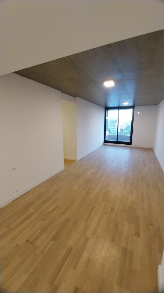 ABASTO ! VENTA DEPARTAMENTO TRES DORMITORIOS CON TERRAZA  ITUZAINGO Y BUENOS AIRES ESTRENAR