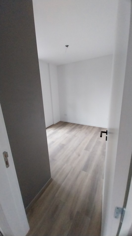 VENTA DEPARTAMENTO DOS DORMITORIOS PISO 3 U38 EN FISHERTON JUAN JOSE PASO Y COLOMBRES