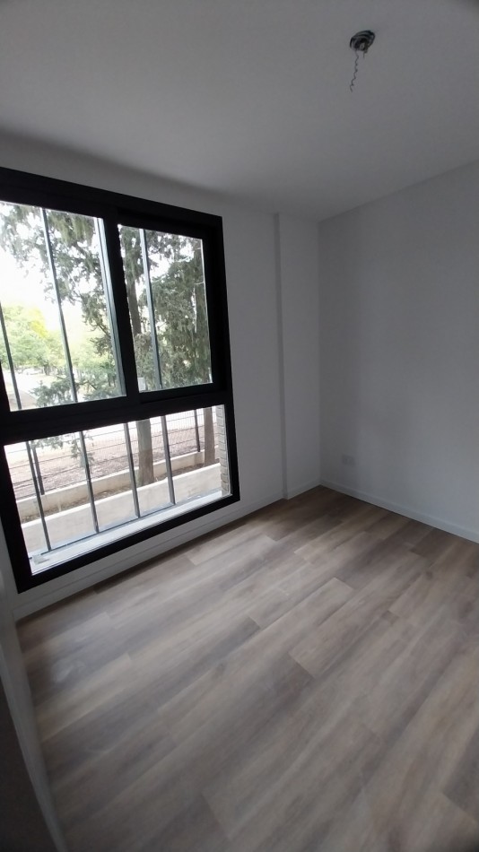 VENTA DEPARTAMENTO DOS DORMITORIOS PISO 3 U38 EN FISHERTON JUAN JOSE PASO Y COLOMBRES