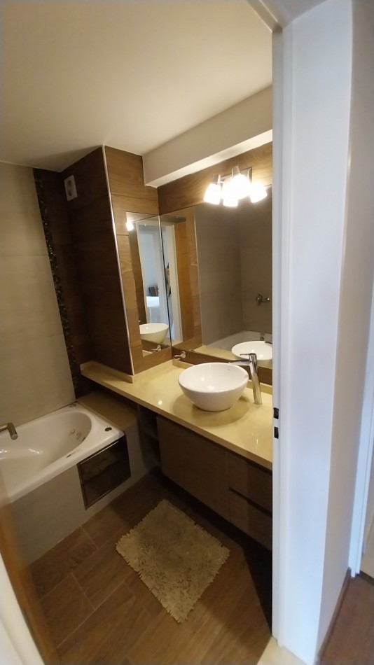 VENTA ESPECTACULAR SEMIPISO DOS DORMITORIOS PARAGUAY Y PELLEGRINI FINACIAMOS!!!