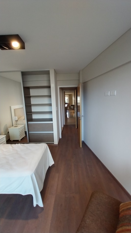 VENTA ESPECTACULAR SEMIPISO DOS DORMITORIOS PARAGUAY Y PELLEGRINI FINACIAMOS!!!