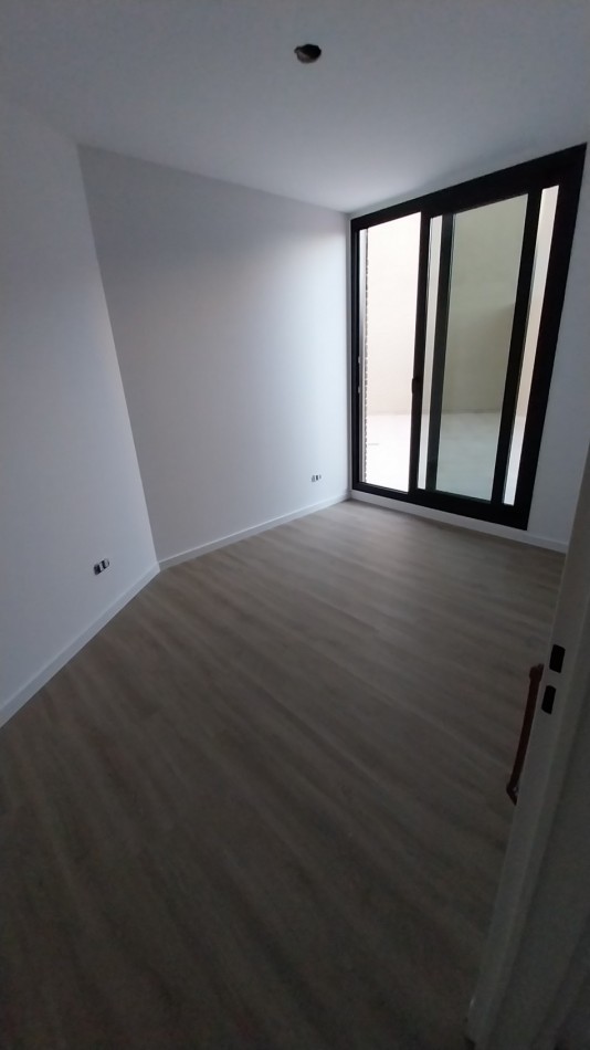 ALBERDI...VENTA DEPARTAMENTO DOS DORMITORIOS CON GRAN PATIO!!! ARTIGAS 200 