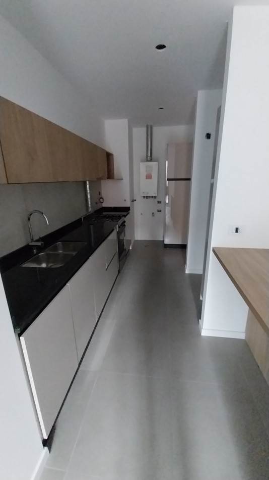 ALBERDI...VENTA DEPARTAMENTO DOS DORMITORIOS CON GRAN PATIO!!! ARTIGAS 200 