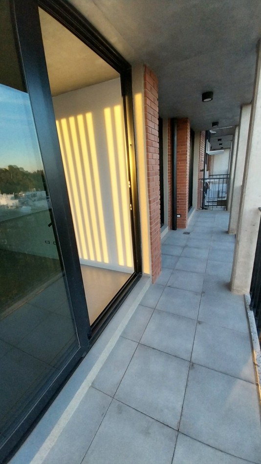 ALBERDI... VENTA DEPARTAMENTO DOS DORMITORIOS FRENTE ARTIGAS 200..A METROS DE PORTAL SHOPPING