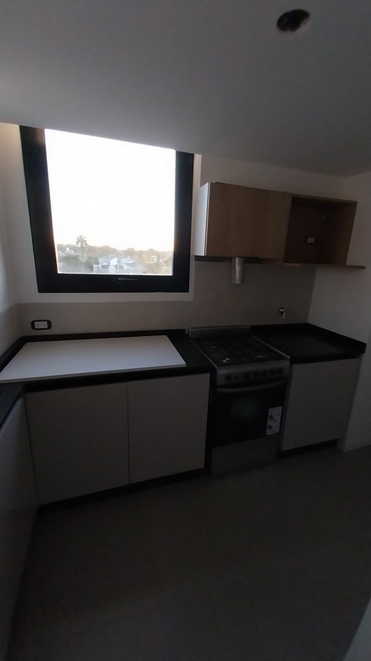 ALBERDI... VENTA DEPARTAMENTO DOS DORMITORIOS FRENTE ARTIGAS 200..A METROS DE PORTAL SHOPPING