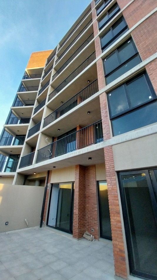 ALBERDI...VENTA DEPARTAMENTO DOS DORMITORIOS PB ARTIGAS 200 CERQUITA PORTAL SHOPPING