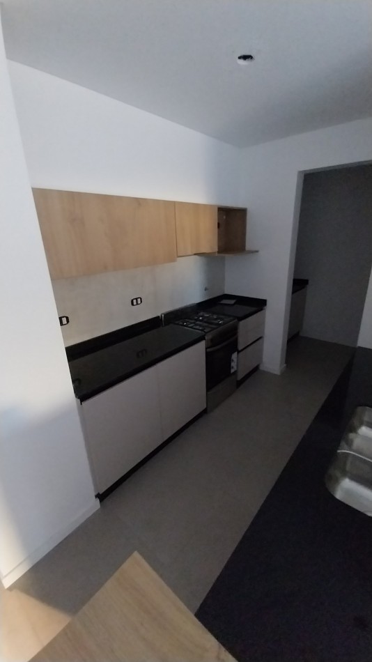 ALBERDI...VENTA DEPARTAMENTO DOS DORMITORIOS PB ARTIGAS 200 CERQUITA PORTAL SHOPPING