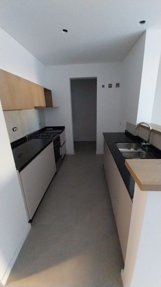 ALBERDI...VENTA DEPARTAMENTO DOS DORMITORIOS PB ARTIGAS 200 CERQUITA PORTAL SHOPPING