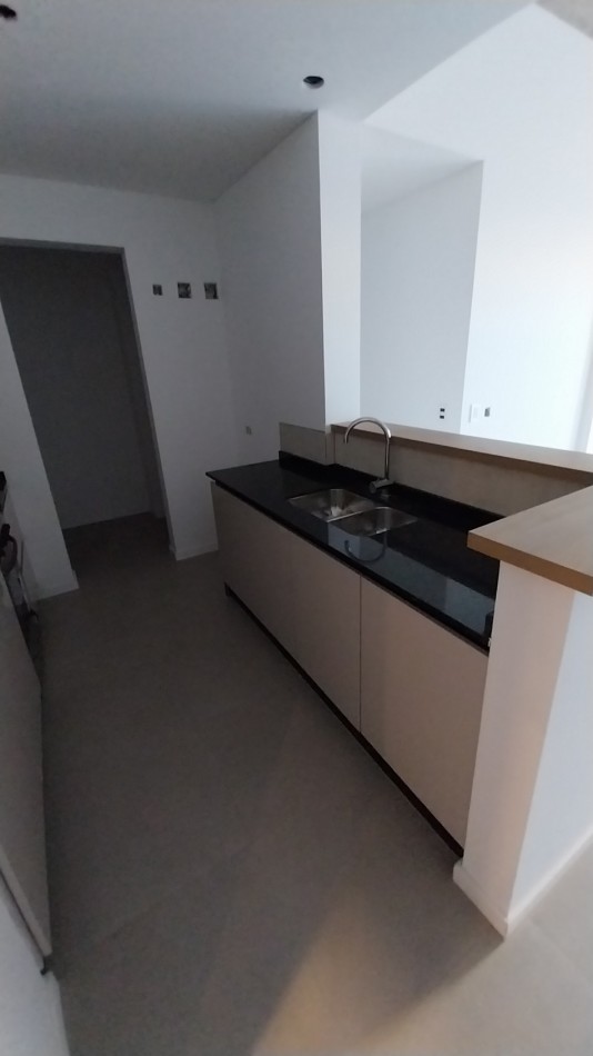 ALBERDI...VENTA DEPARTAMENTO DOS DORMITORIOS PB ARTIGAS 200 CERQUITA PORTAL SHOPPING