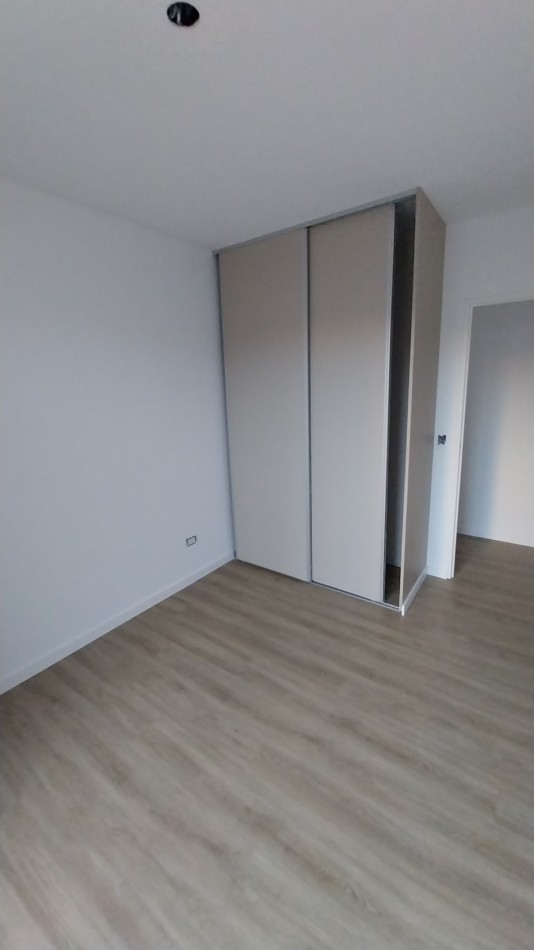 ALBERDI...VENTA DEPARTAMENTO DOS DORMITORIOS PB ARTIGAS 200 CERQUITA PORTAL SHOPPING