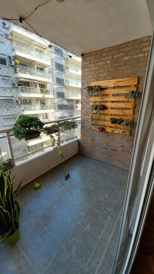 ZONA RIO! VENTA PISO EXCLUSIVO TRES DORMITORIOS CON DOS COCHERAS