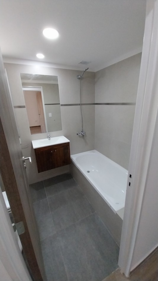 PICHINCHA! VENTA IMPORTANTE DEPARTAMENTO DOS DORMITORIOS CORDOBA Y SUIPACHA ESTRENAR VENTILACION CRUZADA