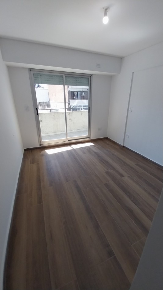 PICHINCHA VENTA DEPARTAMENTO DOS DORMITORIOS CORDOBA Y SUIPACHA FRENTE