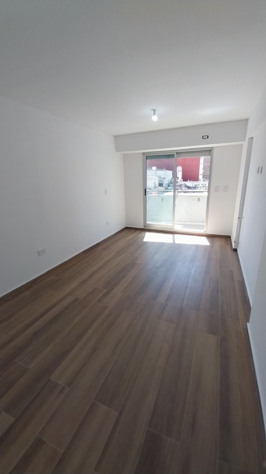 PICHINCHA VENTA DEPARTAMENTO DOS DORMITORIOS CORDOBA Y SUIPACHA FRENTE