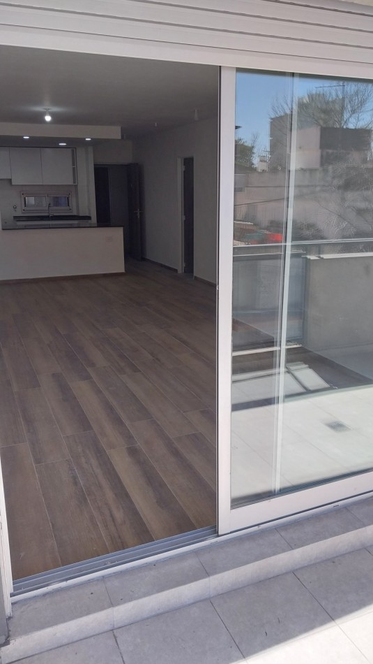 PICHINCHA VENTA DEPARTAMENTO DOS DORMITORIOS CORDOBA Y SUIPACHA FRENTE