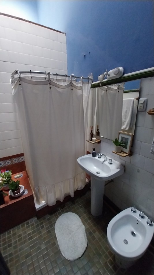 VENTA CASA DE PASILLO 7 DORMITORIOS SARGENTO CABRAL  Y EL RIO IDEAL INSTITUCIONES, CONSULTORIOS, INSTITUTOS....