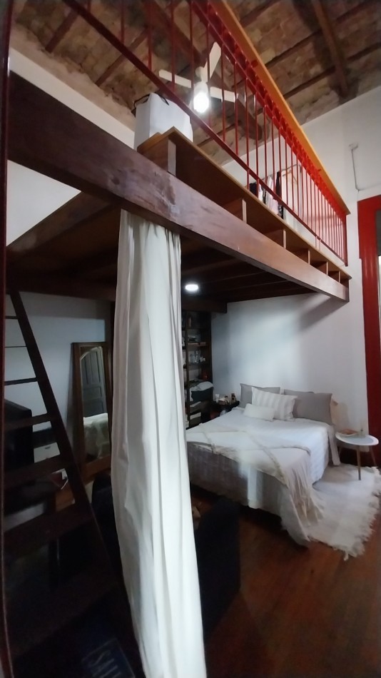 VENTA CASA DE PASILLO 7 DORMITORIOS SARGENTO CABRAL  Y EL RIO IDEAL INSTITUCIONES, CONSULTORIOS, INSTITUTOS....