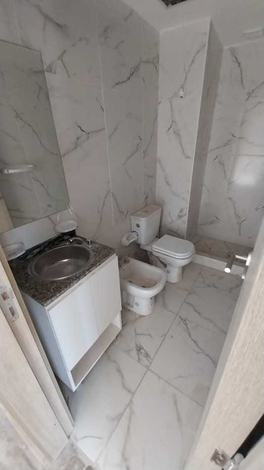 BARRIO MARTIN VENTA DEPARTAMENTO UN DORMITORIO AL FRENTE JUAN MANUEL DE ROSAS Y MENDOZA ESTRENAR