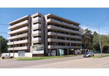 UTIMA UNIDAD!!! FRENTE AL JOCEY CLUB Venta Departamento Dos Dormitorios piso 3  